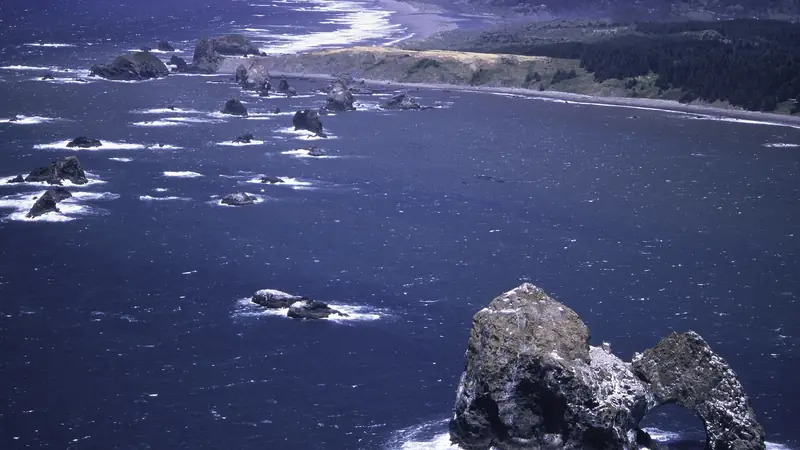 Illustrative photo: Rocky islands and sea stacks off the Oregon coast